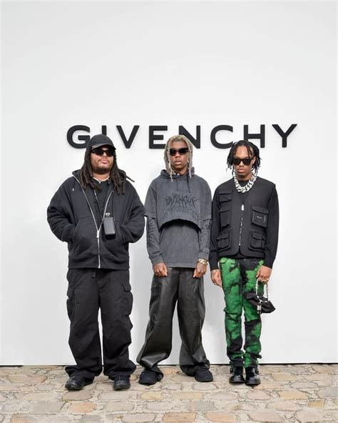 Destroy Lonely – Givenchy* Lyrics 